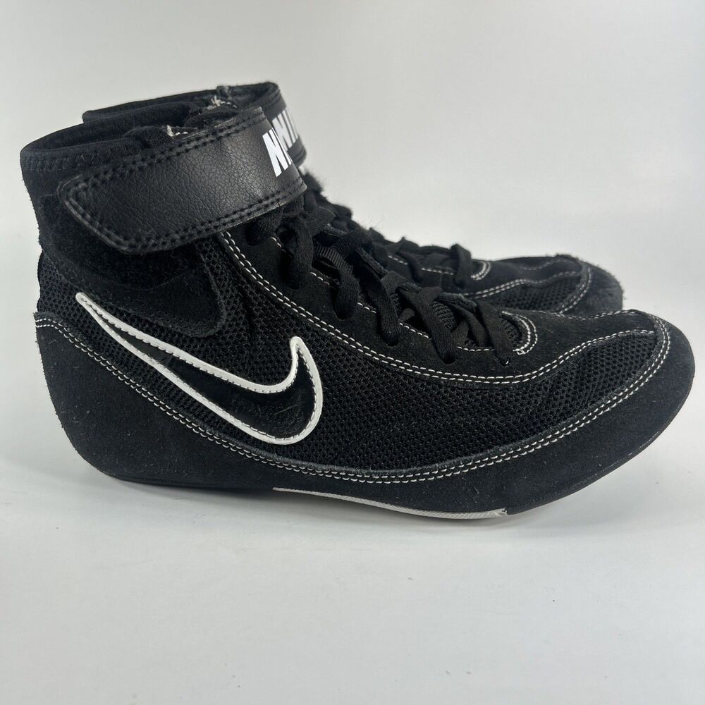 Nike Speedsweep VII Wrestling Shoes Size 6Y Black & White 366684-001